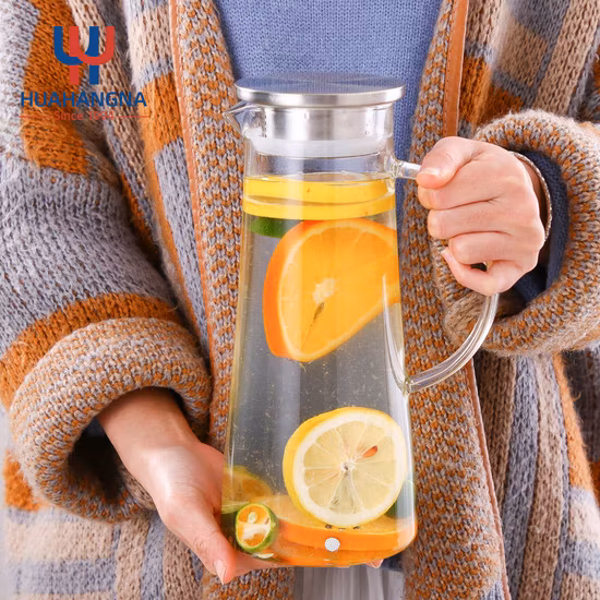 Kaltwasserkrug, modern, 1500 ml, hitzebeständiger Wasserkrug aus klarem Glas mit Griff und Deckel für Tee, Saft, Milchgetränke